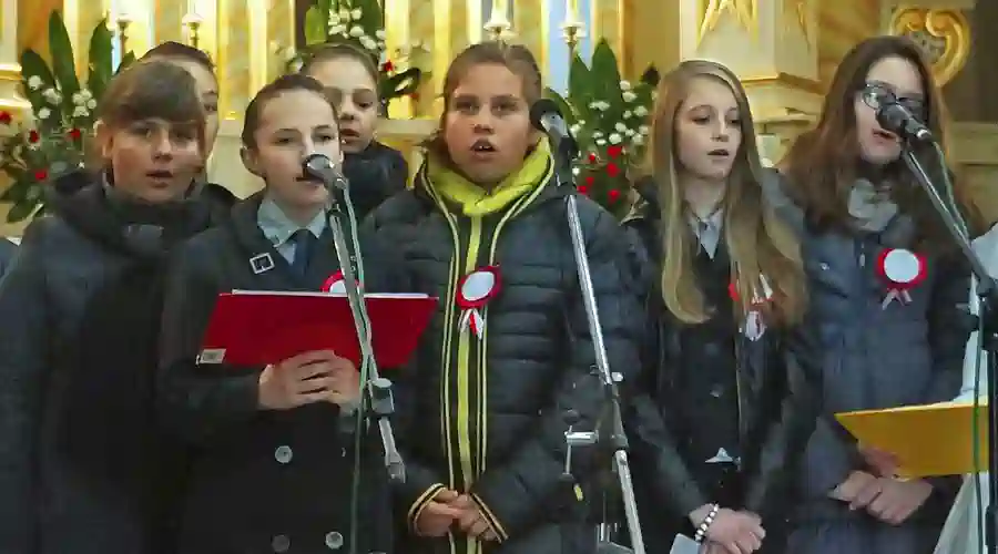 Józefów nad Wisłą, 11.11.2013. Akademia z okazji Narodowego Święta Niepodległości.