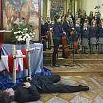 Rybitwy, 11.11.2014. 96. rocznica odzyskania niepodległości. Montaż słowno-muzyczny w wykonaniu chóru Szczygiełki.