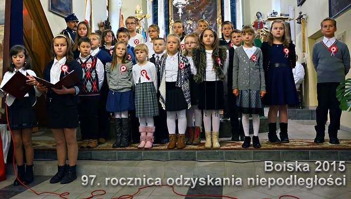 Boiska 11.11.2015. Montaż słowno-muzyczny w wykonaniu dzieci ze Szkoły Podstawowej w Starych Boiskach.